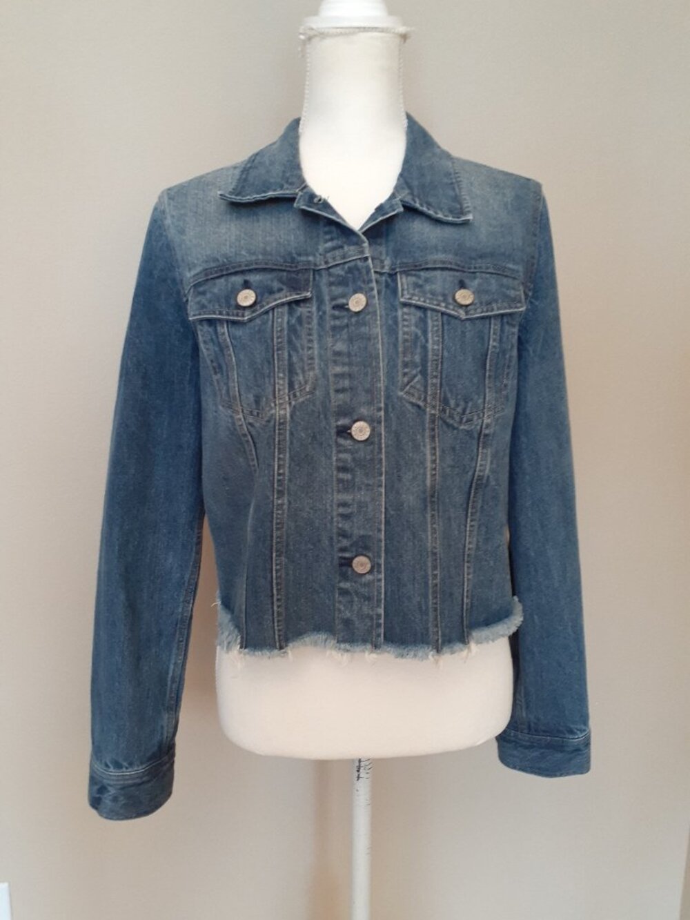 Rails Cropped Denim Jacket - Picture 8 of 15